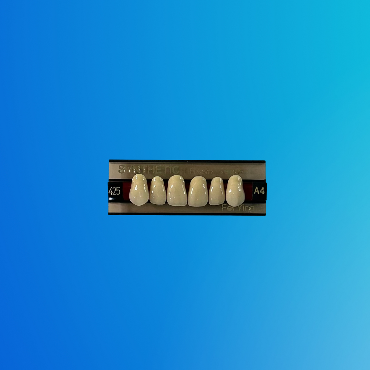 (A4/425) Tablilla de Dientes Sintéticos A4 Anterior Superior N°425 X UNIDAD